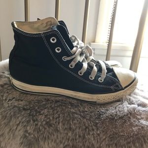 Black classic high top Converse